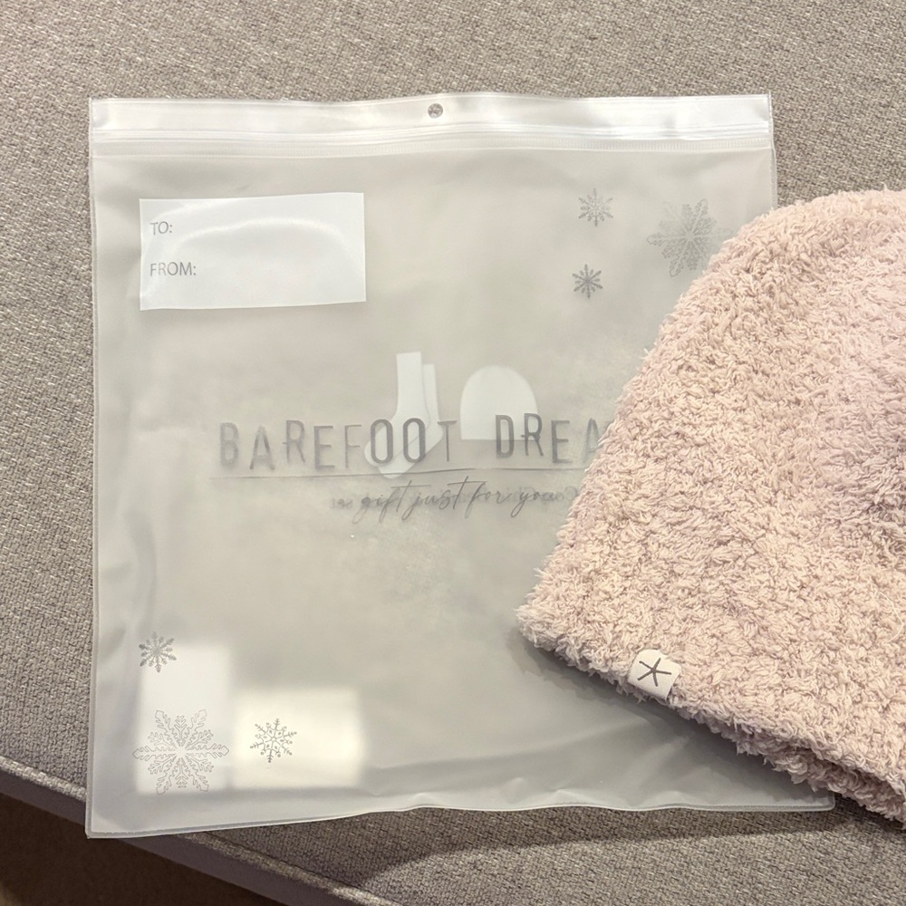 Barefoot Dreams Soft Pink Hat and Sock Set - Picture 2 of 5